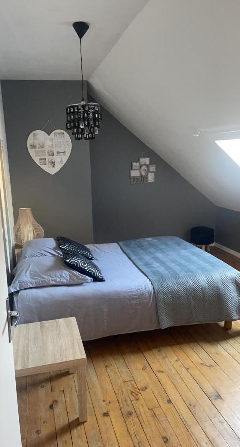 Erliz Apartman Noyon Kültér fotó